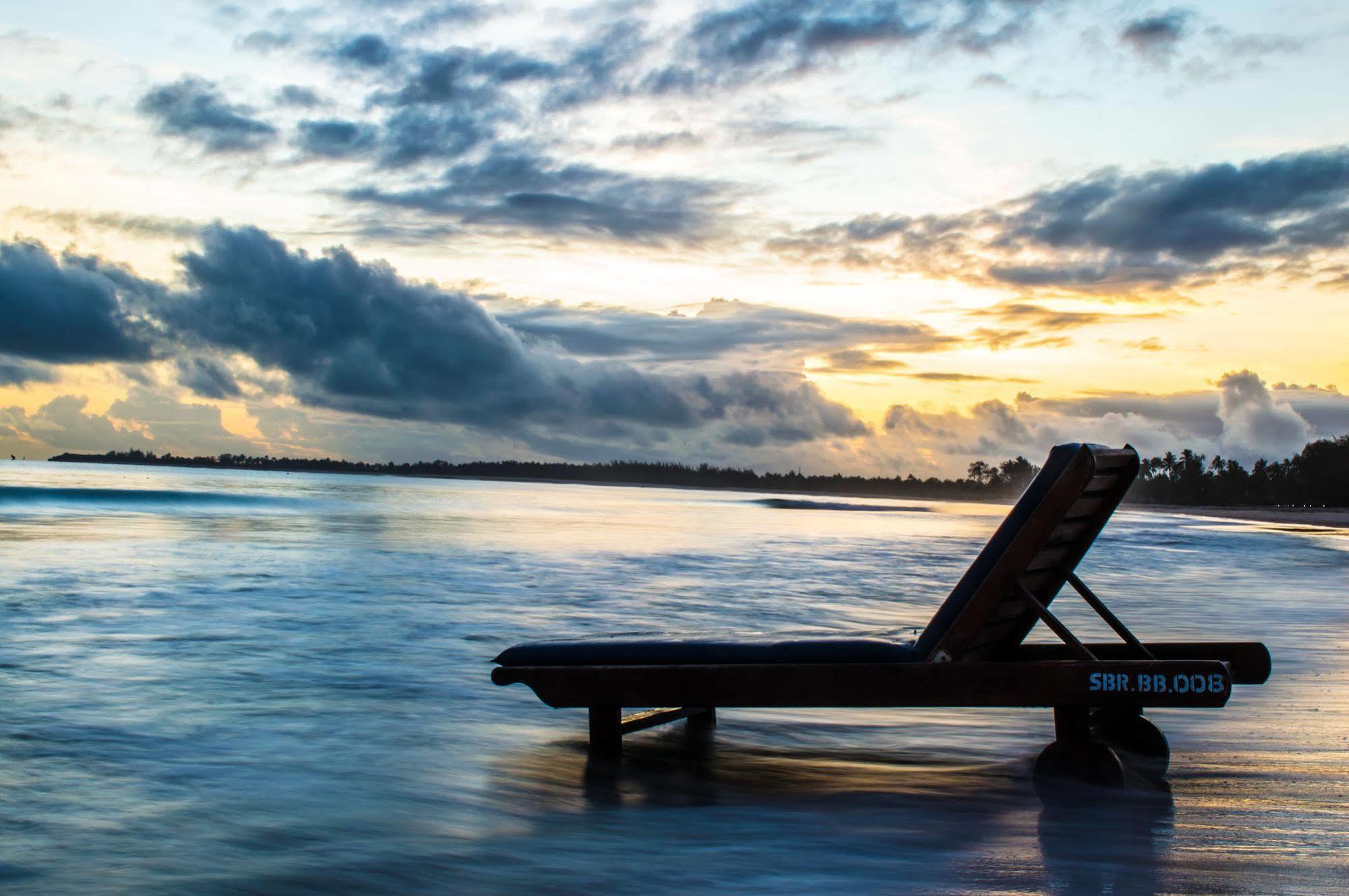 Sunrise Beach Resort ดาร์เอสซาลาม ภายนอก รูปภาพ