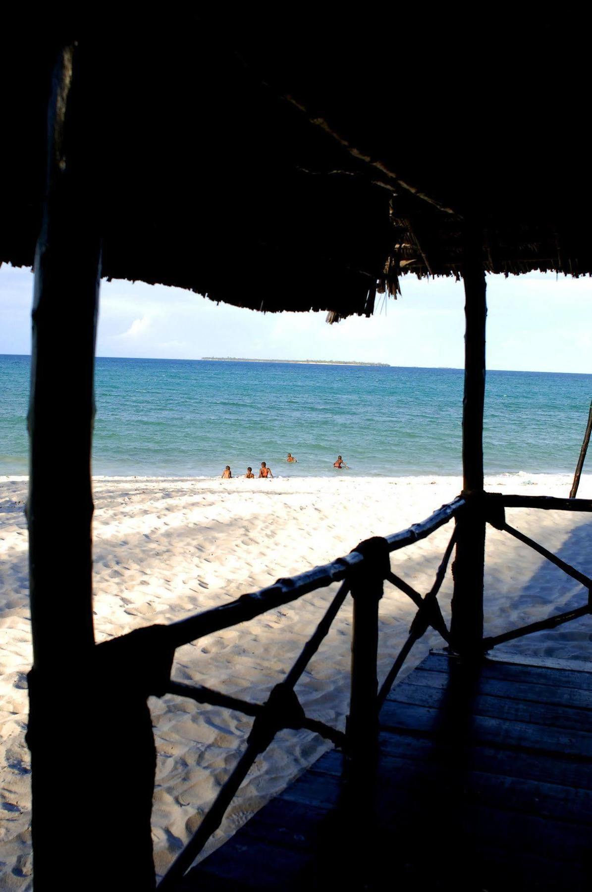 Sunrise Beach Resort ดาร์เอสซาลาม ภายนอก รูปภาพ
