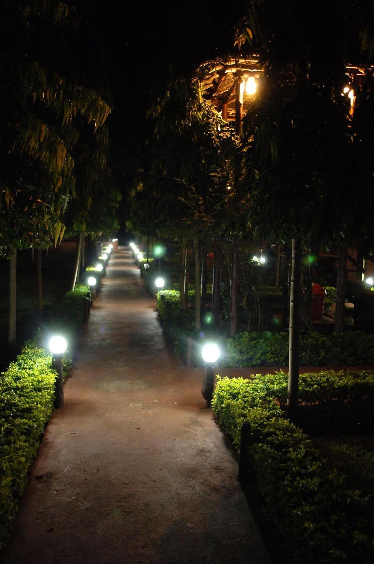 Sunrise Beach Resort ดาร์เอสซาลาม ภายนอก รูปภาพ